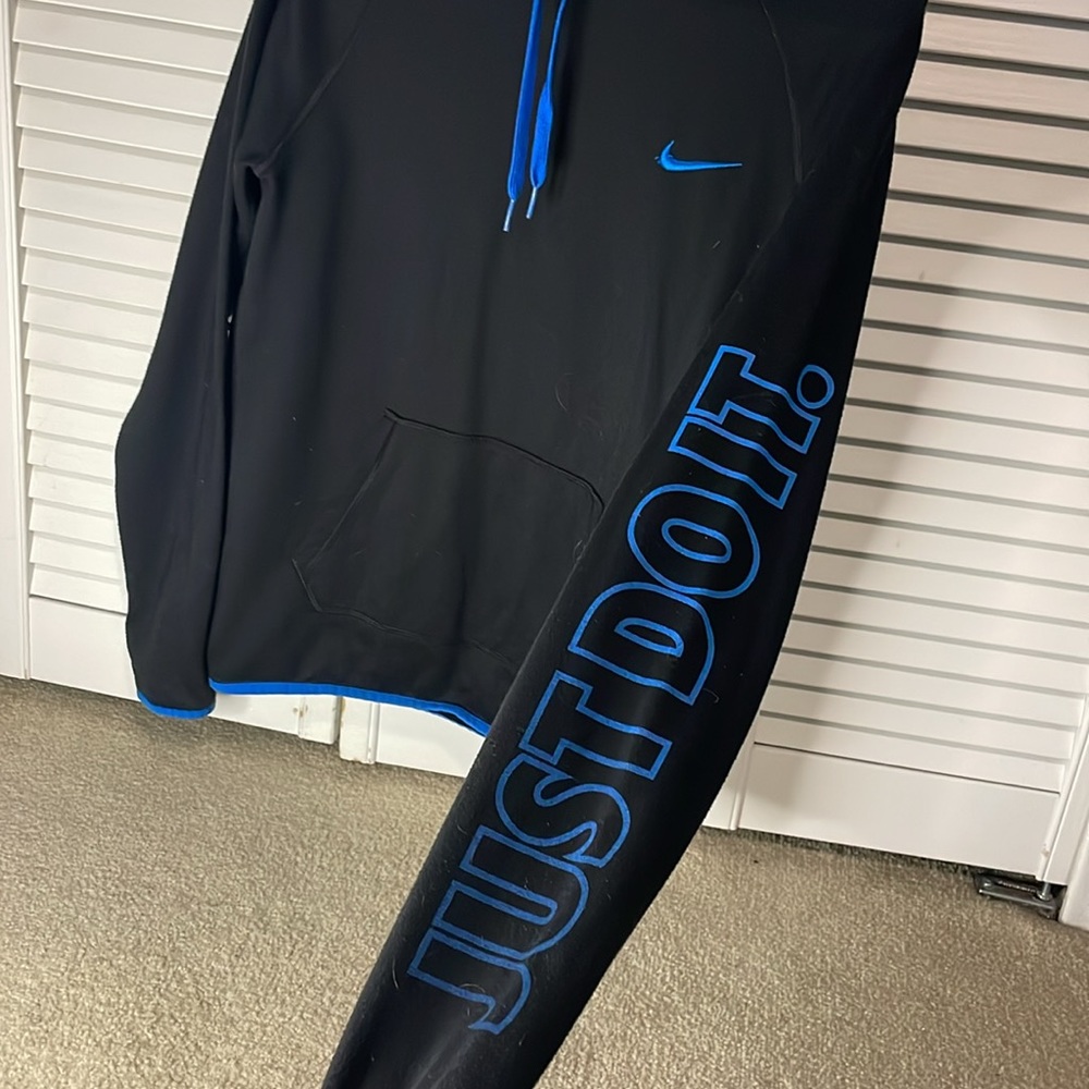 Nike Dri-Fit Sweatshirt - Picture 4 of 5